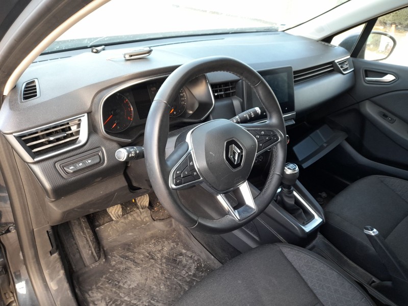renault clio v (b7_) del año 2020