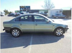 VOLKSWAGEN PASSAT BERLINA (3B3)