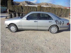 MERCEDES-BENZ CLASE E (W210) BERLINA