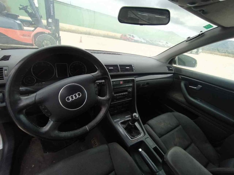 audi a4 berlina (8e) del año 2004