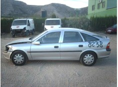 OPEL VECTRA B BERLINA