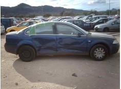 VOLKSWAGEN PASSAT BERLINA (3B3)