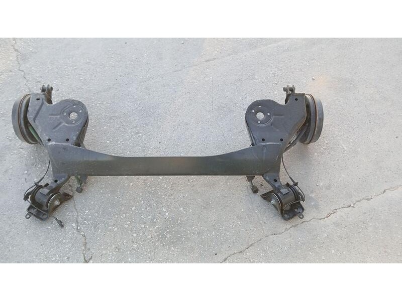 Recambio de puente trasero para fiat fiorino sx cargo referencia OEM IAM 1386780080  TAMBOR , 4 TORNILLOS , C/ ABS