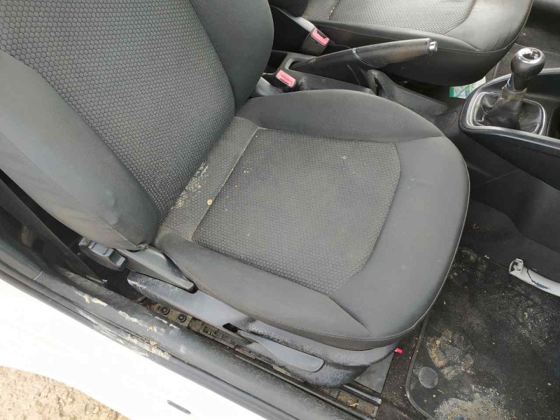 Recambio de asiento delantero derecho para audi a1 (8x) attraction referencia OEM IAM   C/ AIRBAG