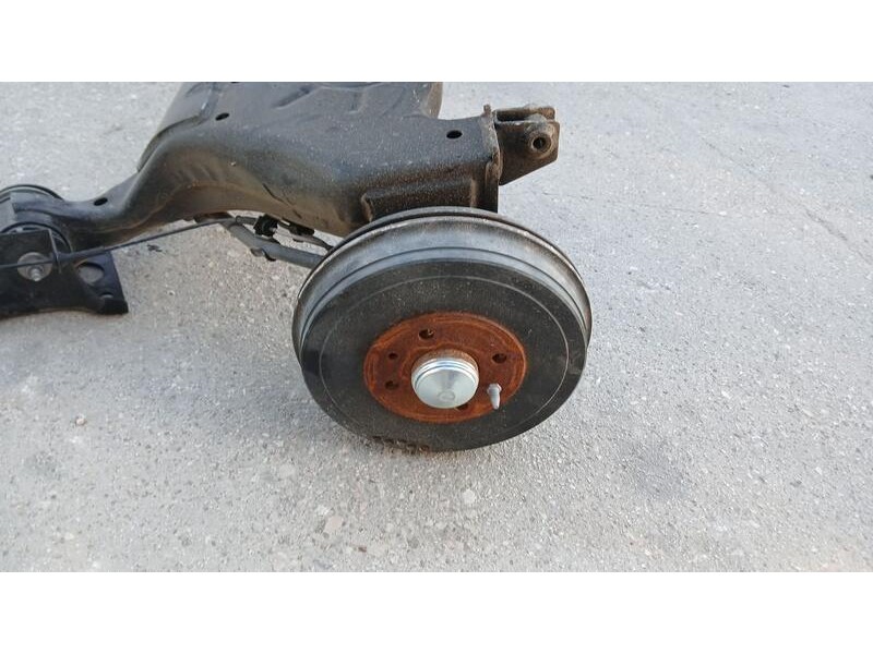 Recambio de puente trasero para fiat fiorino sx cargo referencia OEM IAM 1386780080  TAMBOR , 4 TORNILLOS , C/ ABS