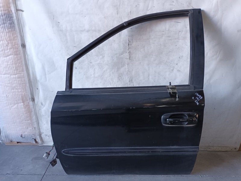 Recambio de puerta delantera izquierda para chrysler voyager (rg) 2.4 se referencia OEM IAM 04717717AF  