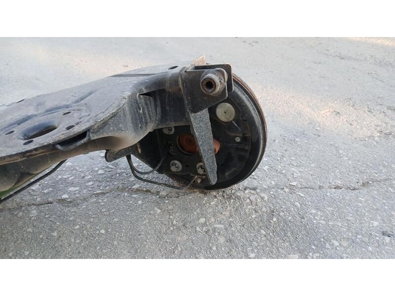 Recambio de puente trasero para fiat fiorino sx cargo referencia OEM IAM 1386780080  TAMBOR , 4 TORNILLOS , C/ ABS