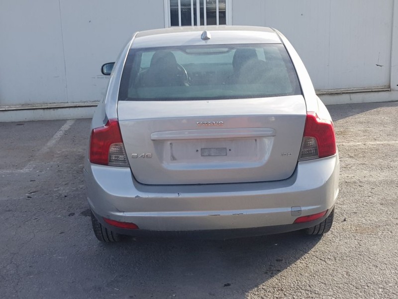 volvo s40 berlina del año 2007