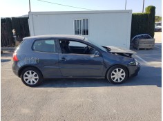 VOLKSWAGEN GOLF V BERLINA (1K1)