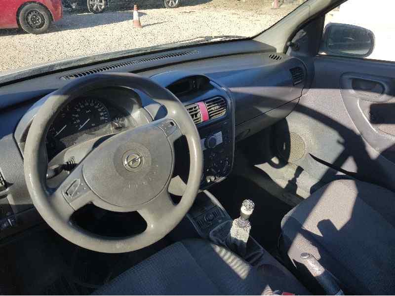 opel corsa c del año 2005