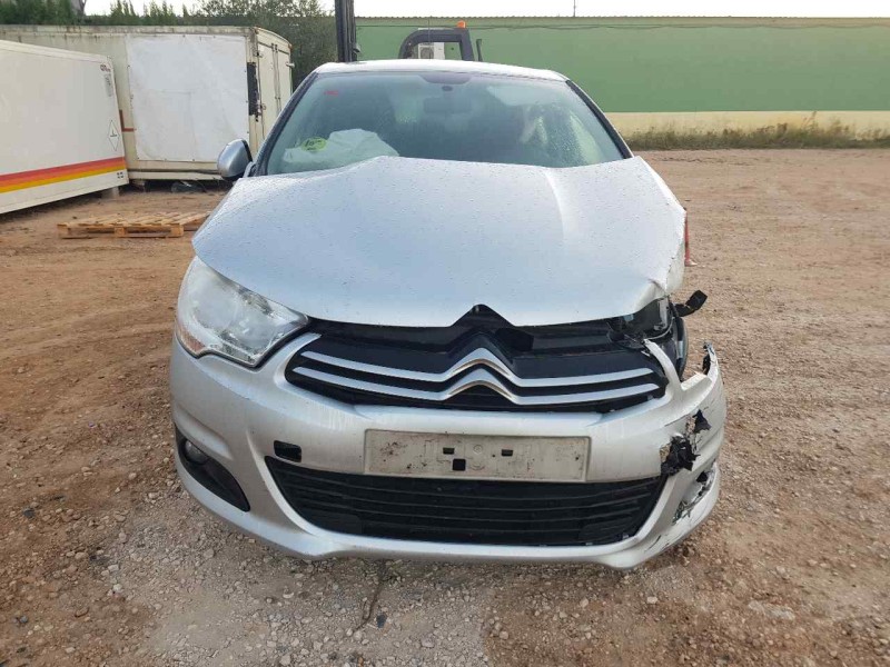 citroën c4 berlina del año 2012