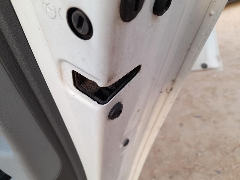 Recambio de cerradura puerta trasera derecha para seat ibiza iv (6j5, 6p1) 1.2 referencia OEM IAM 6J0839016J  