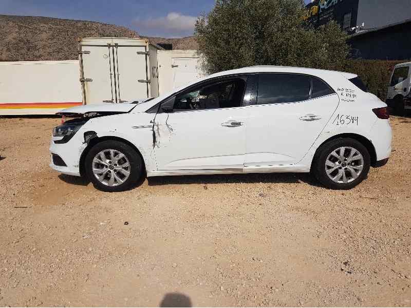 renault megane iv berlina 5p del año 2020