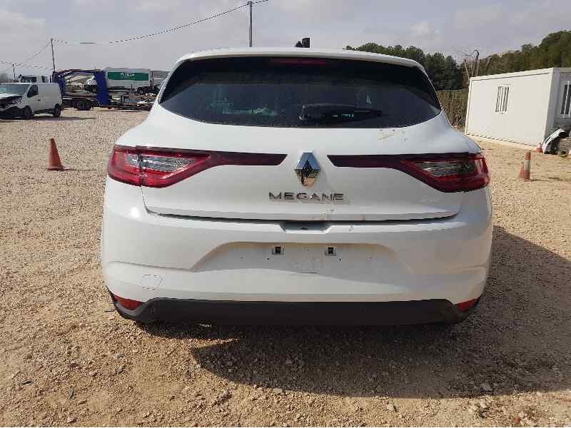 renault megane iv berlina 5p del año 2020