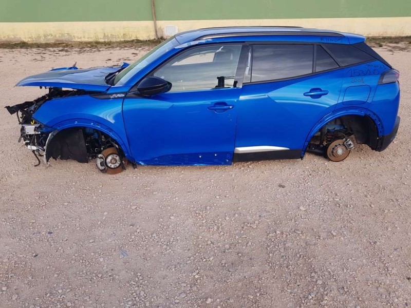 peugeot 2008 (p1) del año 2023