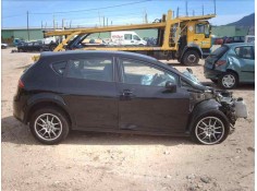 SEAT LEON (1P1)