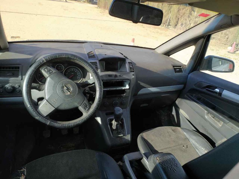 opel zafira b del año 2007