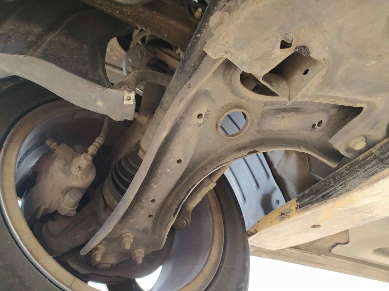 Recambio de brazo suspension inferior delantero derecho para audi a1 (8x) attraction referencia OEM IAM 6R0407152F  