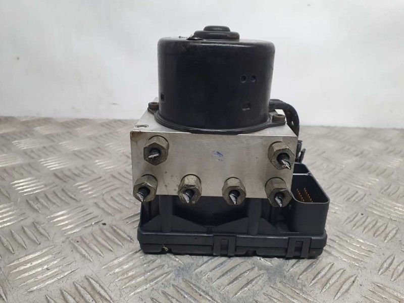 Recambio de abs para chrysler voyager (rg) 2.5 crd se referencia OEM IAM 04686702AE  