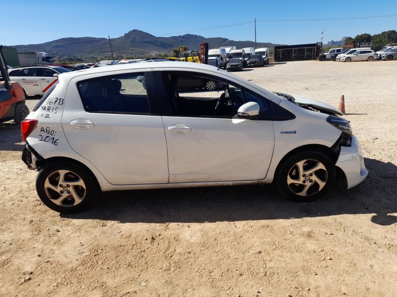 toyota yaris (_p13_) del año 2016