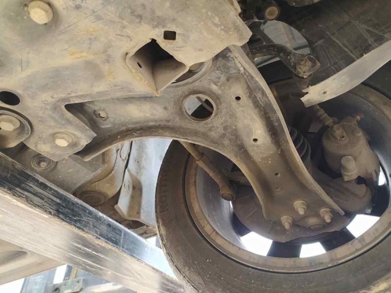 Recambio de brazo suspension inferior delantero izquierdo para audi a1 (8x) attraction referencia OEM IAM 6R0407151F  