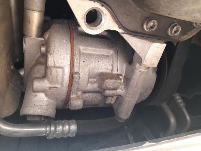 Recambio de compresor aire acondicionado para seat ibiza iv (6j5, 6p1) 1.2 referencia OEM IAM 6Q0820808G  