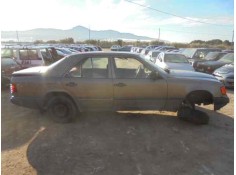 MERCEDES-BENZ CLASE E (W124) BERLINA