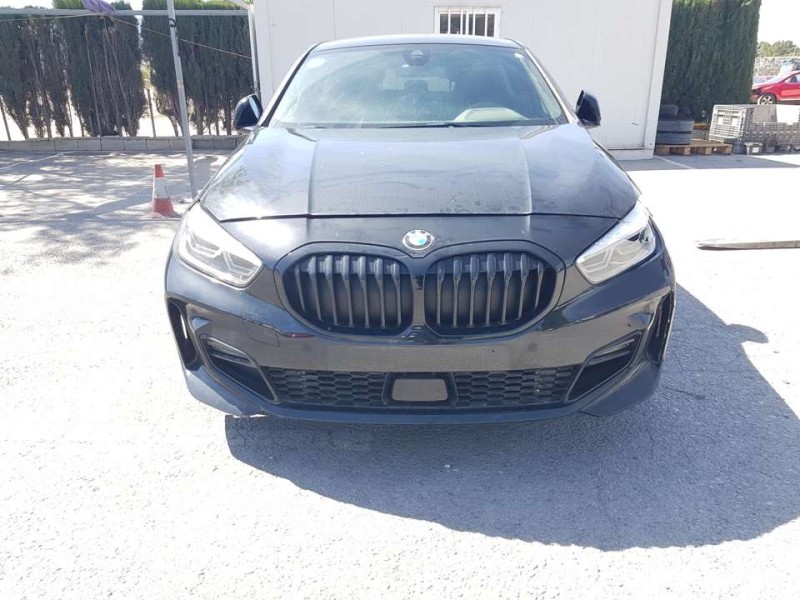 bmw serie 1 lim. (f40) del año 2020