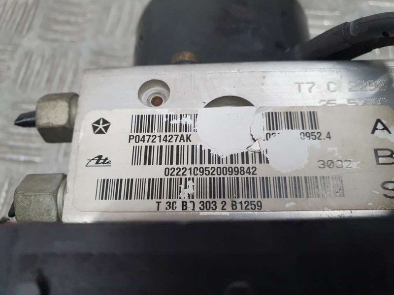 Recambio de abs para chrysler voyager (rg) 2.5 crd se referencia OEM IAM 04686702AE  