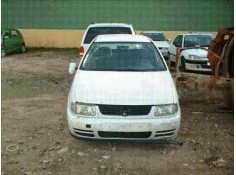 VOLKSWAGEN POLO BERLINA (6N1)