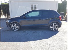 VOLKSWAGEN POLO (6R1)