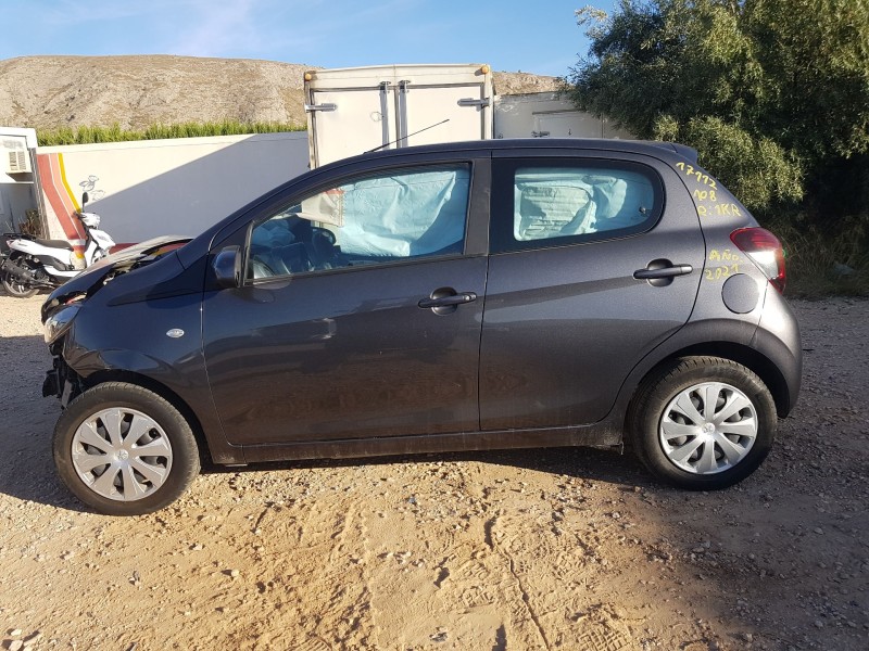 peugeot 108 del año 2021