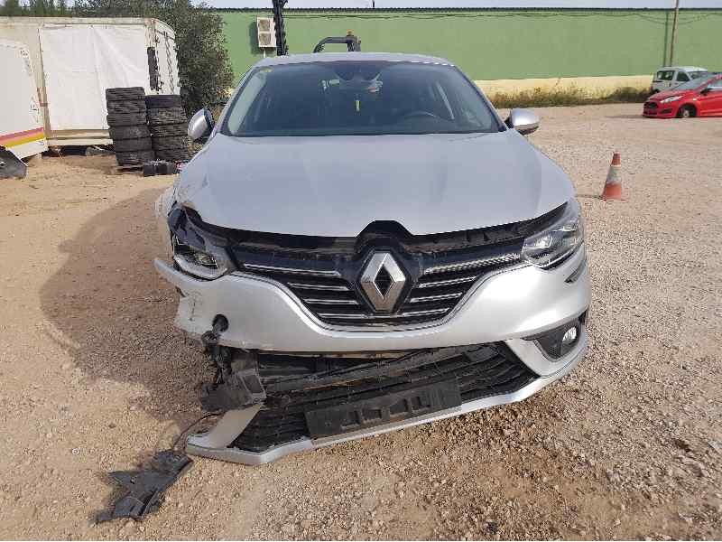 renault megane iv berlina 5p del año 2018