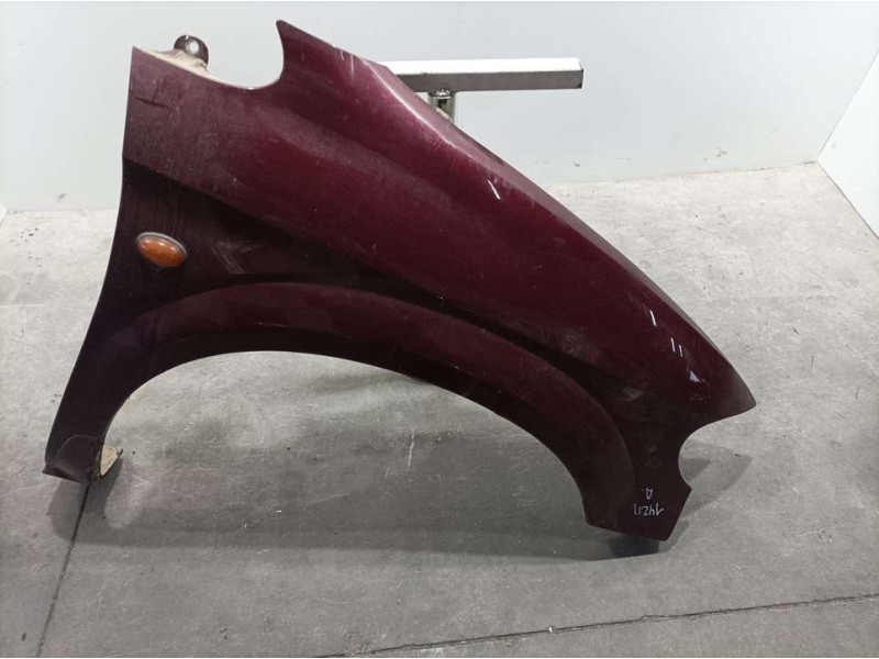 Recambio de aleta delantera derecha para chrysler voyager (rg) 2.5 crd se referencia OEM IAM 05018444AA  TOCADA