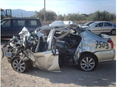 TOYOTA AVENSIS BERLINA (T25)