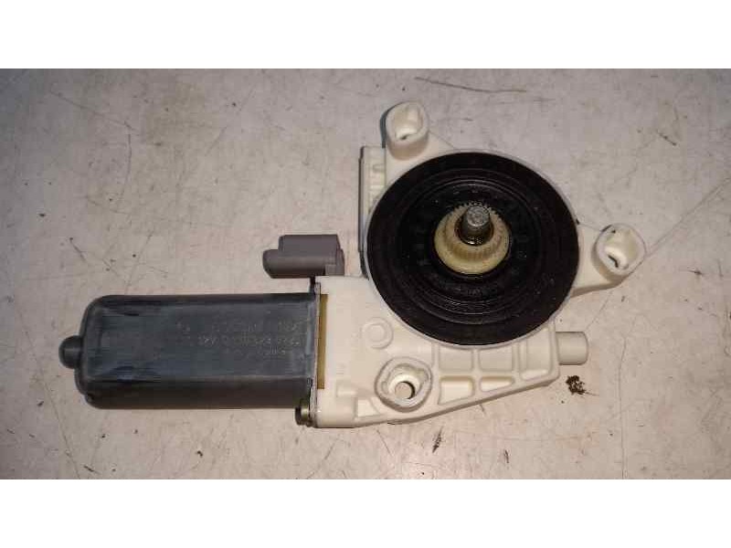 Recambio de motor elevalunas delantero izquierdo para peugeot 307 (s1) xr clim referencia OEM IAM  2 PINS ELECTRICO