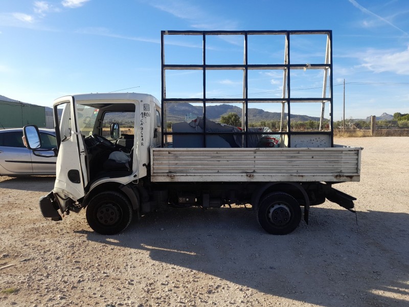 nissan nt400 cabstar (f24m) del año 2015