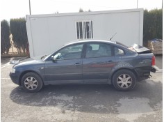 VOLKSWAGEN PASSAT BERLINA (3B2)