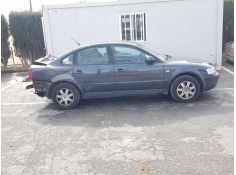 VOLKSWAGEN PASSAT BERLINA (3B2)