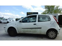 FIAT PUNTO BERLINA (188)