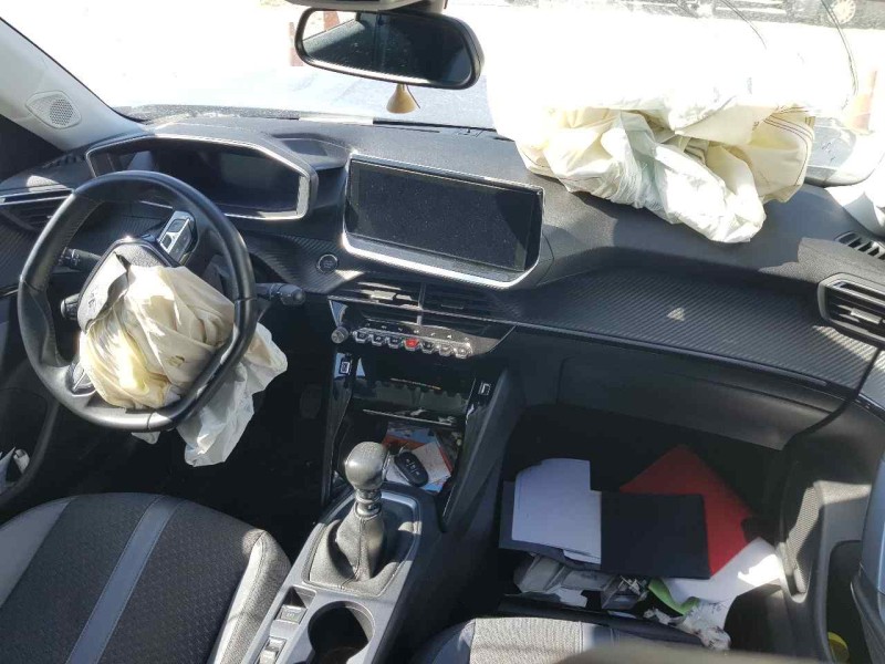 peugeot 2008 (p1) del año 2020