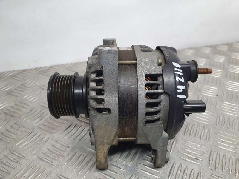 Recambio de alternador para chrysler voyager (rg) 2.5 crd se referencia OEM IAM 04868429AD 4210000083 DENSO