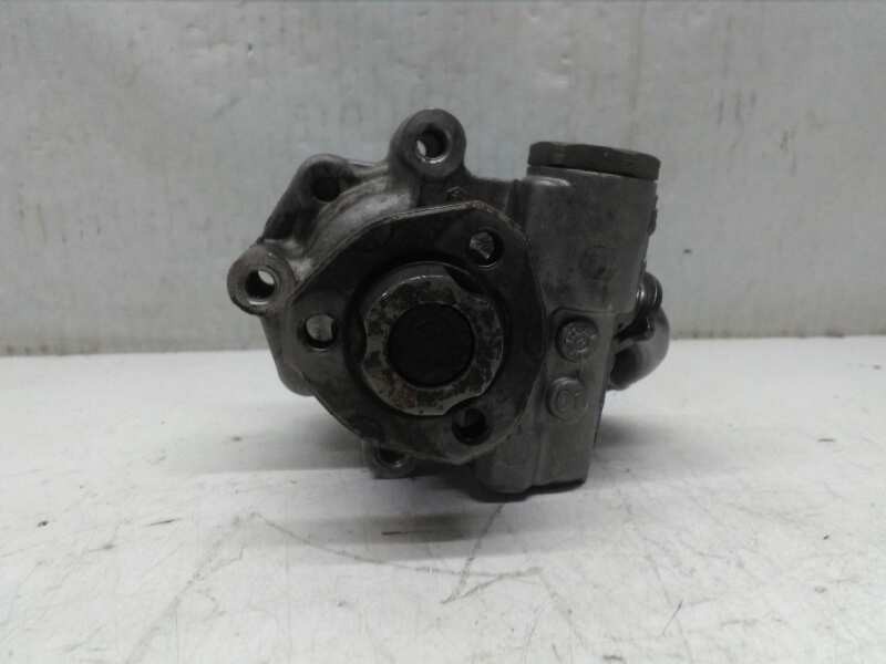 Recambio de bomba direccion para seat ibiza (6k1) select referencia OEM IAM 6N0422154F  KYB