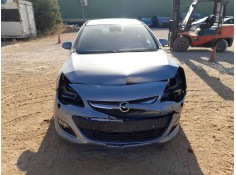 OPEL ASTRA J SEDÁN