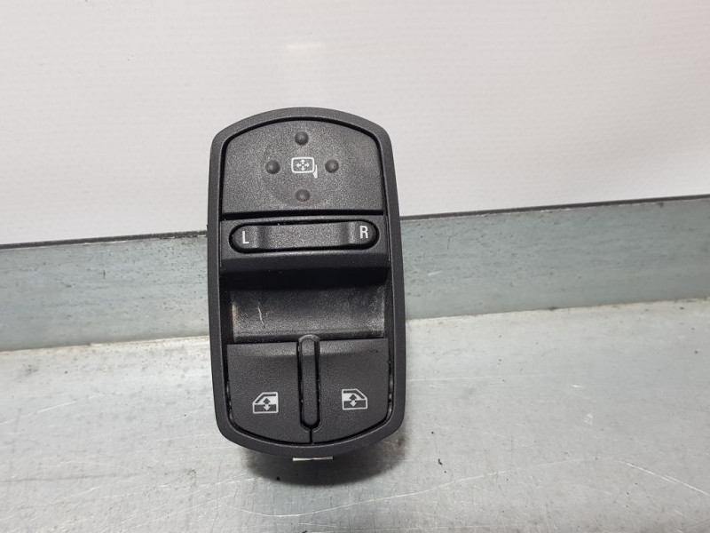 Recambio de mando elevalunas delantero izquierdo para opel corsa d cosmo referencia OEM IAM 13258521AA 315625731 