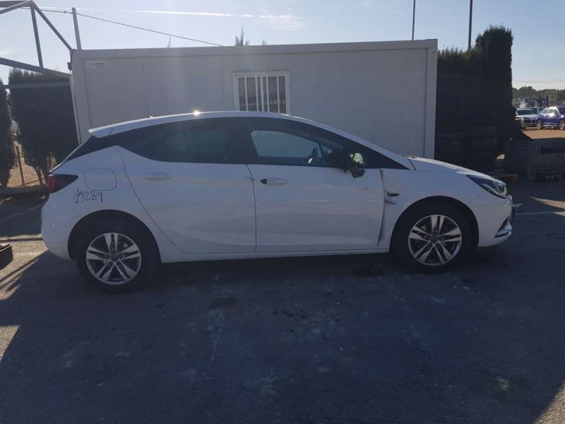 opel astra k lim. 5türig del año 2018