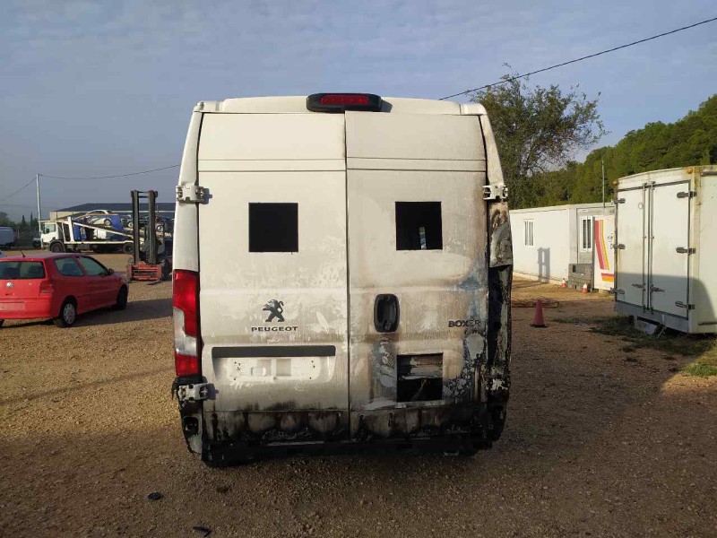 peugeot boxer furgón del año 2024