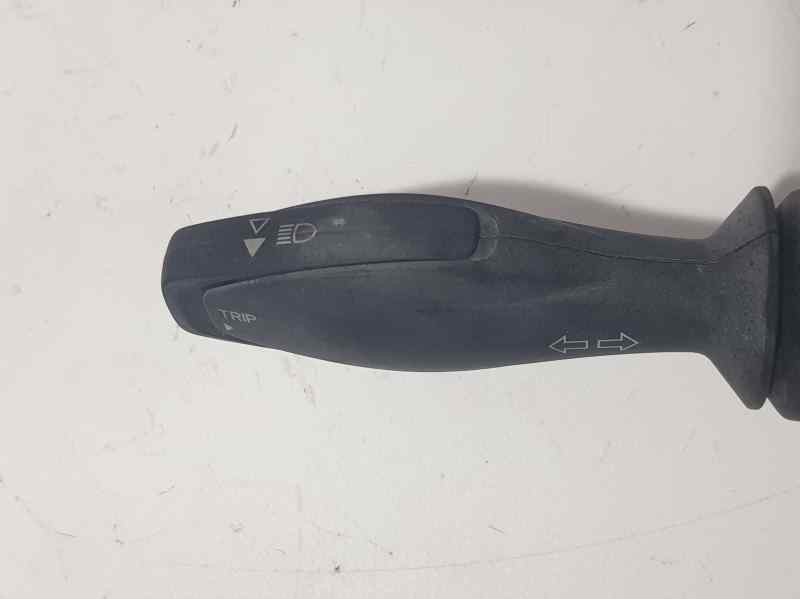 Recambio de mando intermitentes para ford fiesta (cb1) ambiente referencia OEM IAM 8A6T13335BC EB8FD 