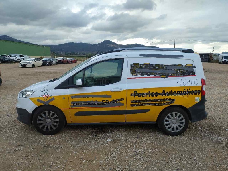 ford transit courier del año 2017