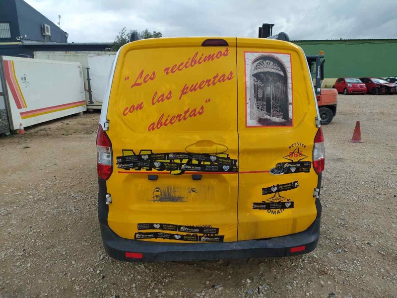 ford transit courier del año 2017